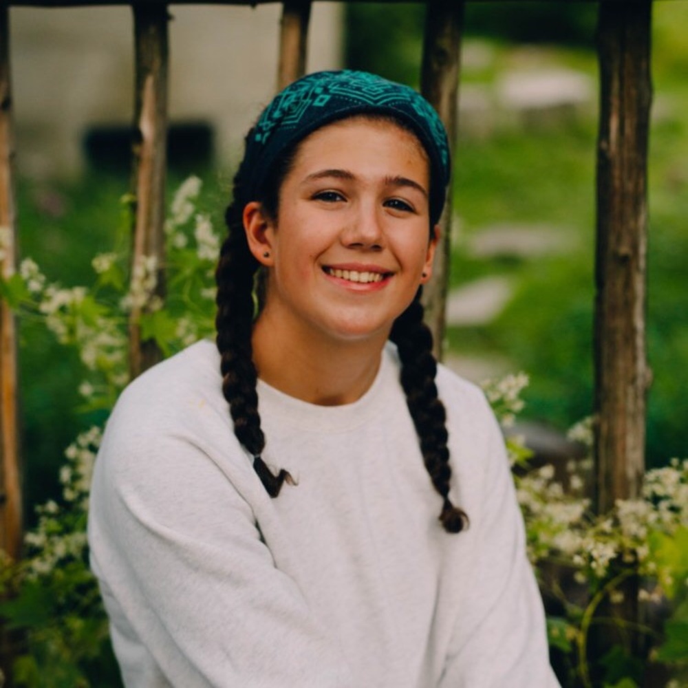 Meet your Posher, Olivia